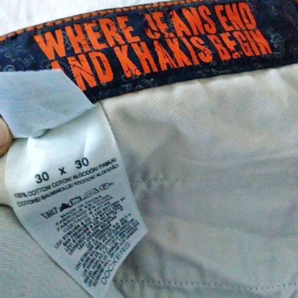 Dockers Alpha Khaki Slouch Indian Motif Shorts - Picture 3 of 5